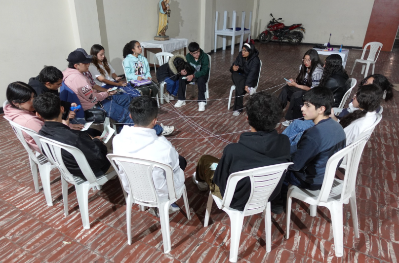 Personas aprendiendo en comunidad